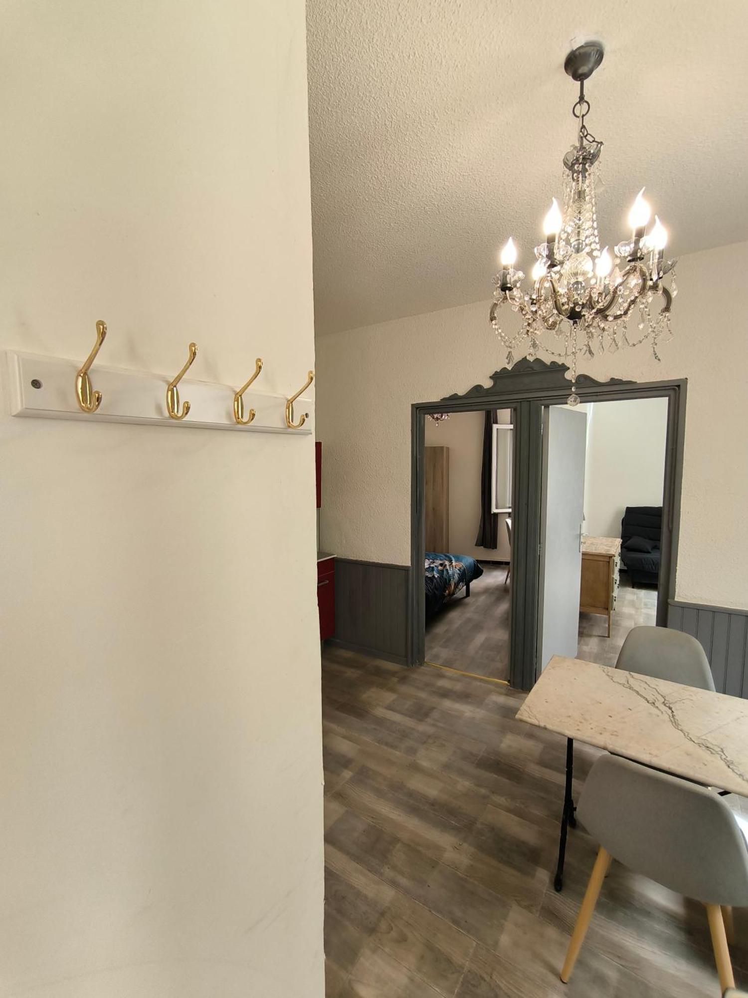 Appartement Chaleureux Dans Le Centre De Béziers Eksteriør bilde
