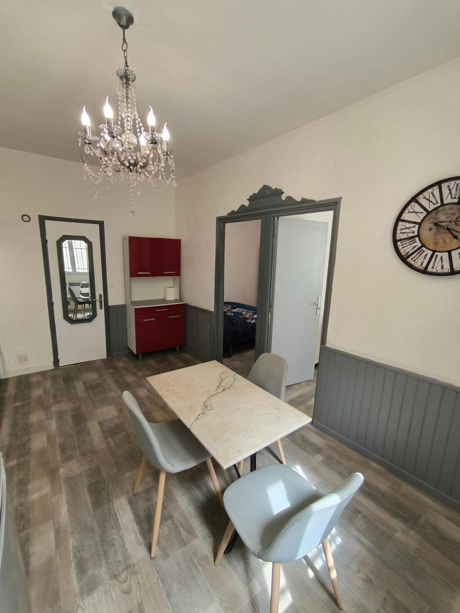 Appartement Chaleureux Dans Le Centre De Béziers Eksteriør bilde