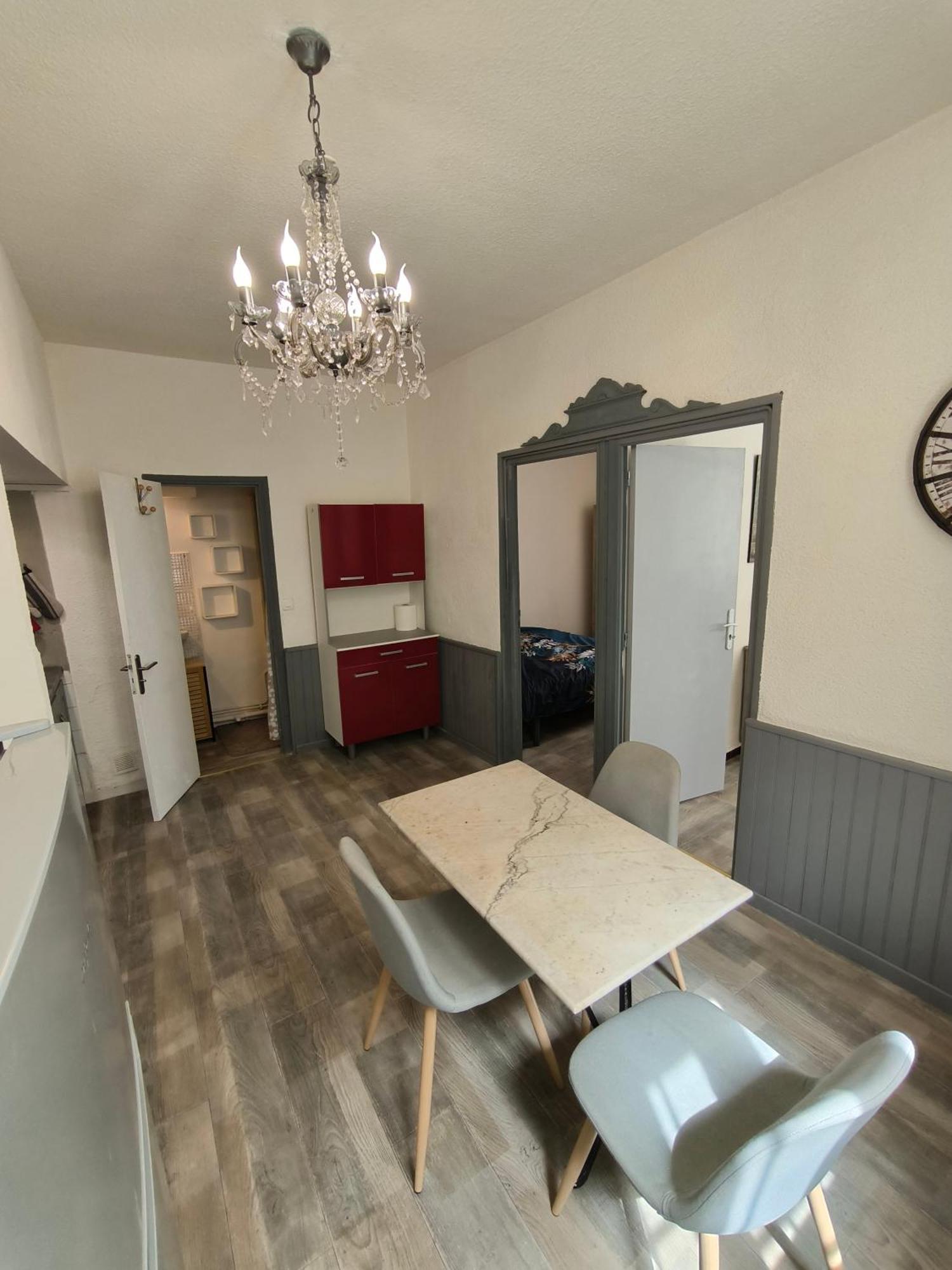 Appartement Chaleureux Dans Le Centre De Béziers Eksteriør bilde
