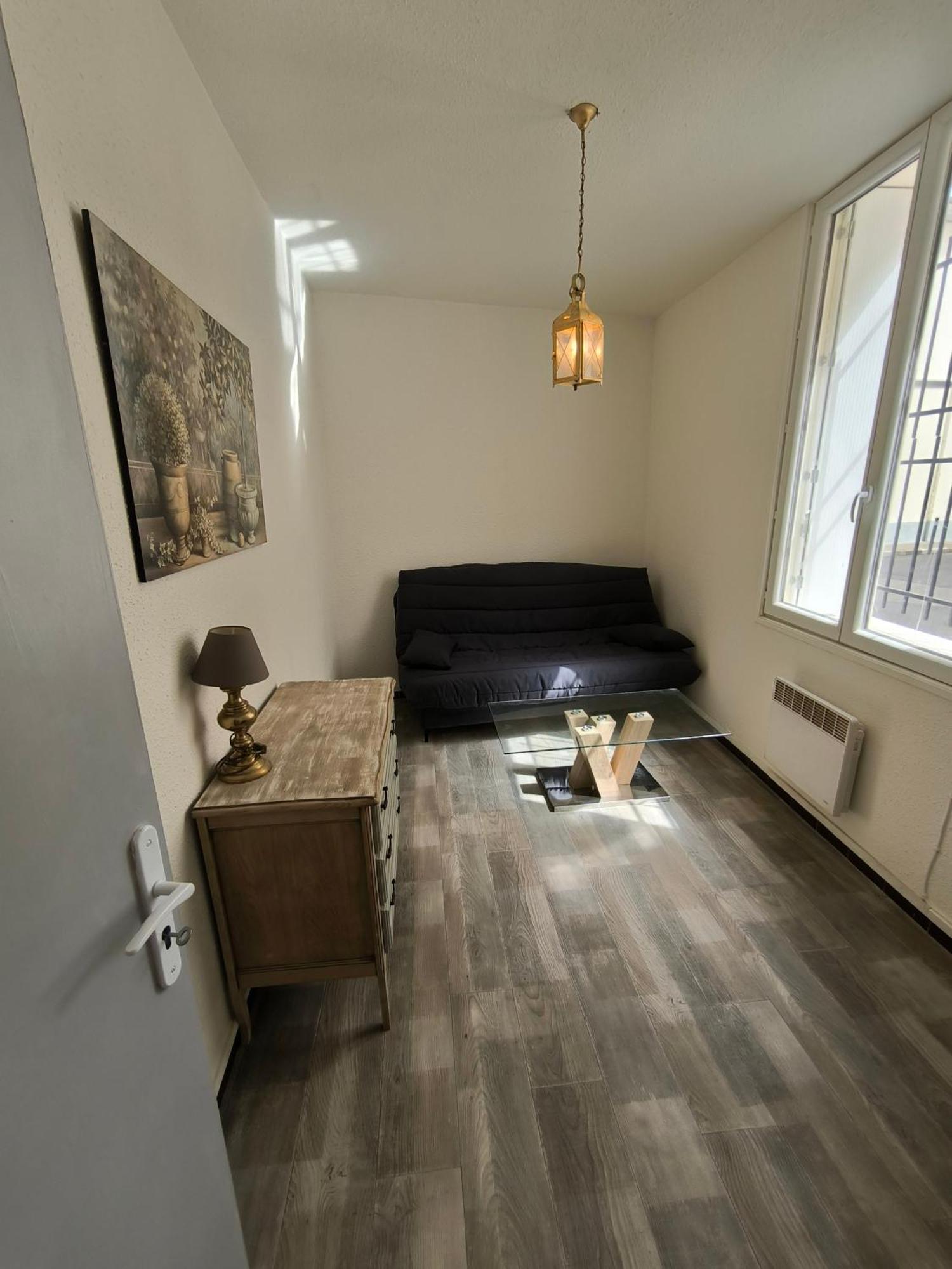 Appartement Chaleureux Dans Le Centre De Béziers Eksteriør bilde